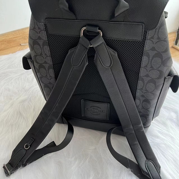 NWT Coach Hudson Backpack - Picture 3 of 5